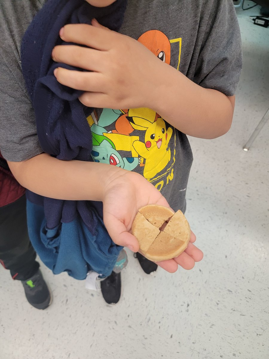 JuliaReichel3's tweet photo. First graders quickly discovered during breakfast this week that pancakes can easily be split into halves and fourths! https://t.co/QaiJGwJUUf