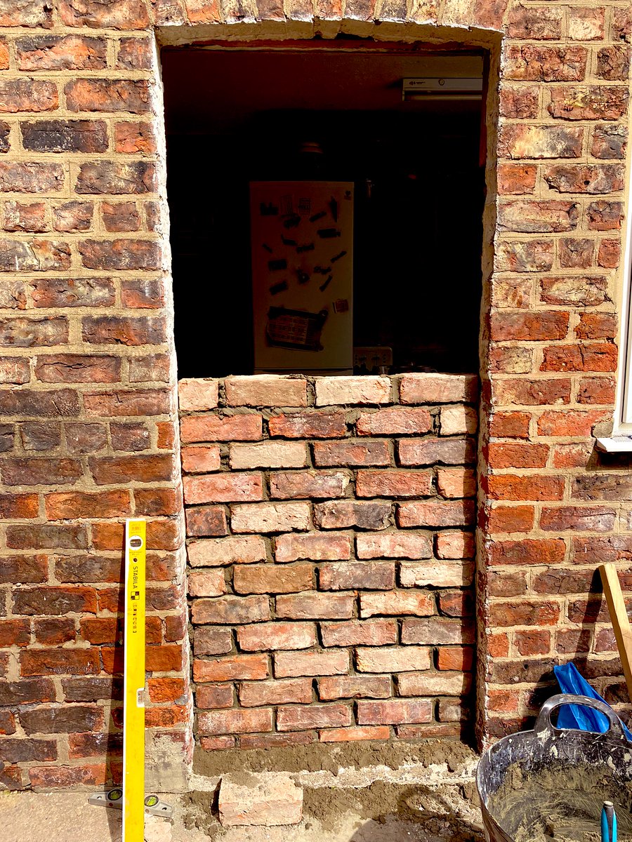 CarlaBallantine's tweet photo. Busy week #labouring …no, not the elections …this… #BrickClean #NoMoreMortar #Bricky #ClampBricks #Bricklaying #BrickPicking #FeatureWall #Renovations #VictorianaTerrace #DoorBrickup #NoMoreDoor #LoveBricks 🙌 #Pointing https://t.co/SN9Lw4Rko0