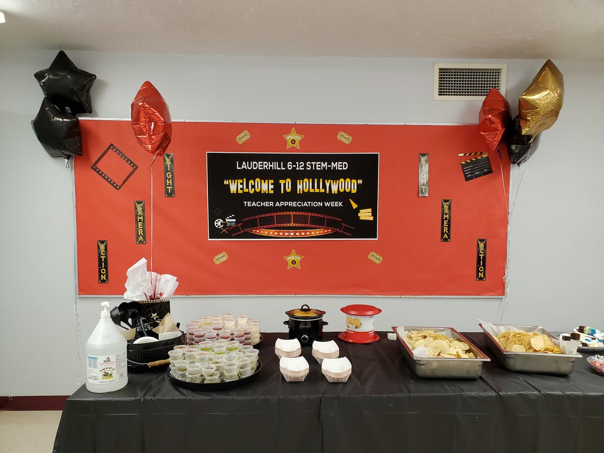 mschryssi's tweet photo. #bestlunchbreakEVER Closing out #TeacherAppreciationWeek2022 with good fellowship, togetherness and food! @kkalimaxwell @L612S @BarBioL612 @Lauderhill612 🐾💙💛
#funfriday #pantherNation #PantherPride #PantherFamily https://t.co/YmGT5kLUmd