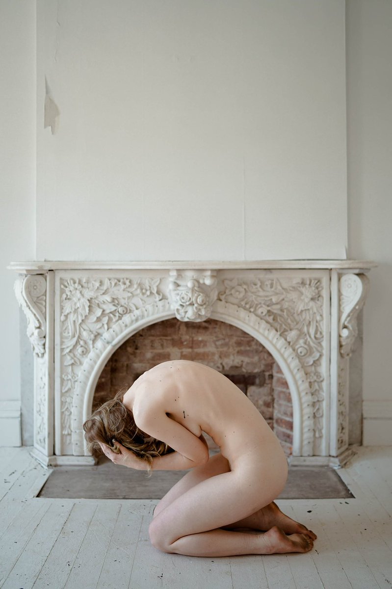 kaylamsavage's tweet photo. Do you have a favorite fireplace mantle? Because I do. https://t.co/45ViQYxT1L