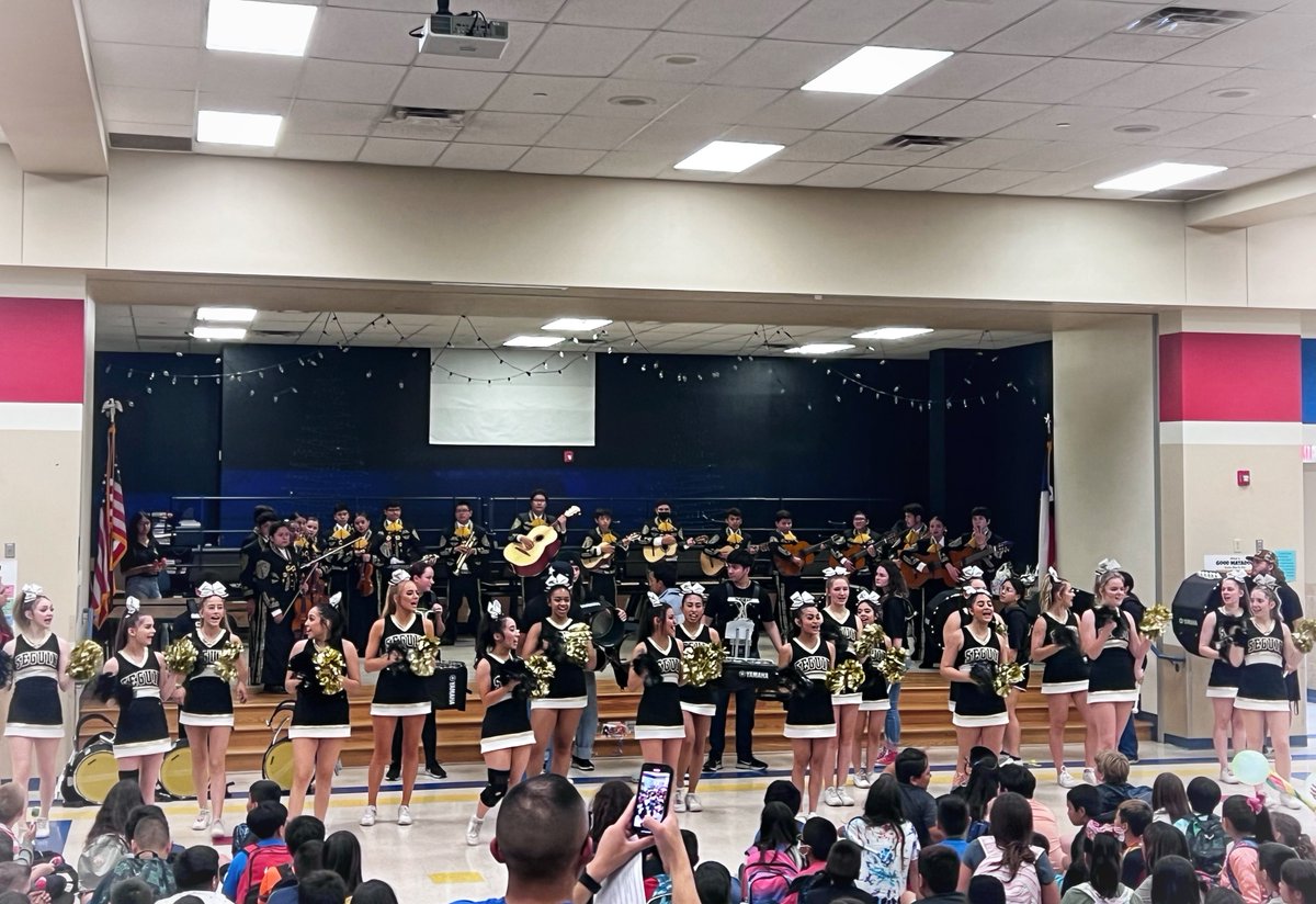 SeguinFineArts's tweet photo. 👏Well done!!👏 @RodriguezESISD Cinco de Mayo parade and STAAR Pep Rally! Shout out to @MatadorBandSHS, @MariachiToro, and @seguin_cheer for adding extra spirit!! 🙌  WOW! Big shout out to elementary music teacher @MrCantuMusic for all your work on this event!!🎶 https://t.co/ctdI1zKtee
