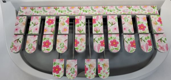 Faux Leather Key Pads--Red &amp; Pink Flowers

Faux Leather Key Pads--Red &amp;amp; Pink Flowers &amp;amp; Green Leaves.

$24.95

stenodoctor.com/shop/ols/produ…