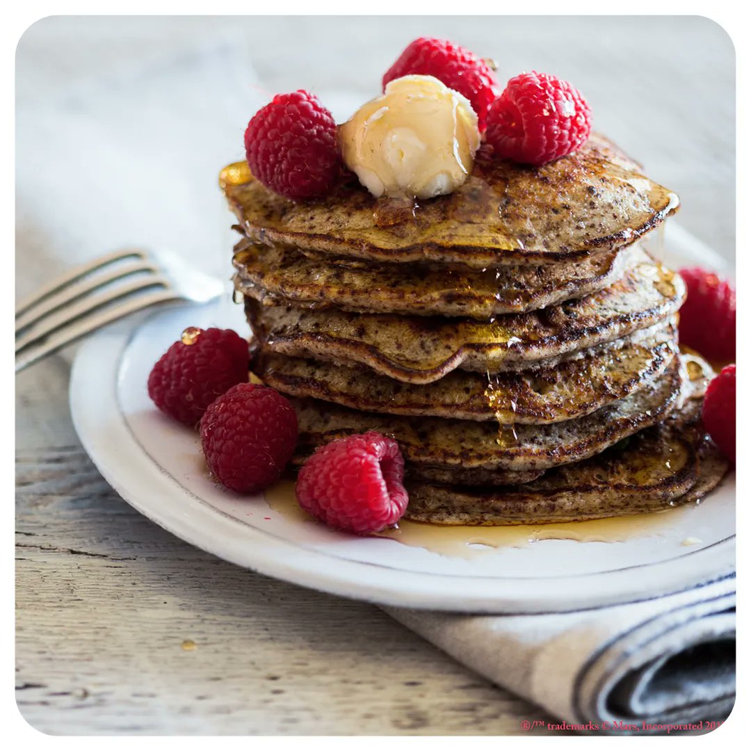 We love this 3-step recipe for Chocolate Ricotta pancakes. Don't forget to share with friends! Recipe here: buff.ly/3vRZmus

#chocolate #chocolaterecipes #pancakes #Pancakerecipes #chocolatericotta
