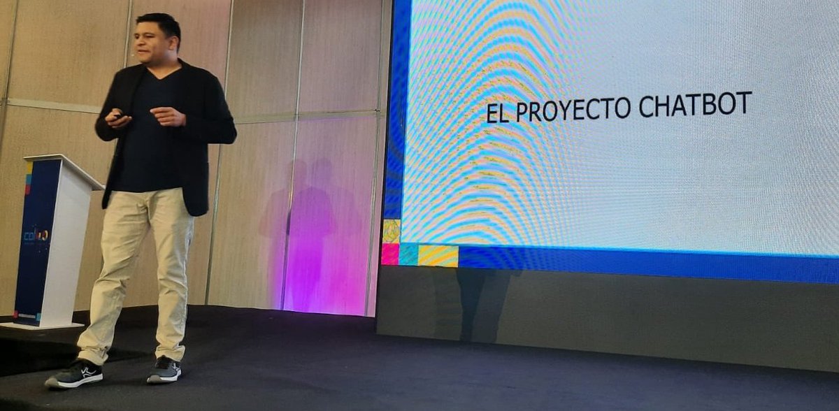 Col5punto0's tweet photo. "Un país puede operar como una startup". En un hecho sin precedentes, en 2021 se aprobó la Ley #Bitcoin en El Salvador, que dio paso al Proyecto #Chatbot: inteligencia artificial para dar soporte a los usuarios de cajeros 💱 #Colombia40 https://t.co/DGtICFGCA8 #Col40Viernes https://t.co/DPOKY9pXnt