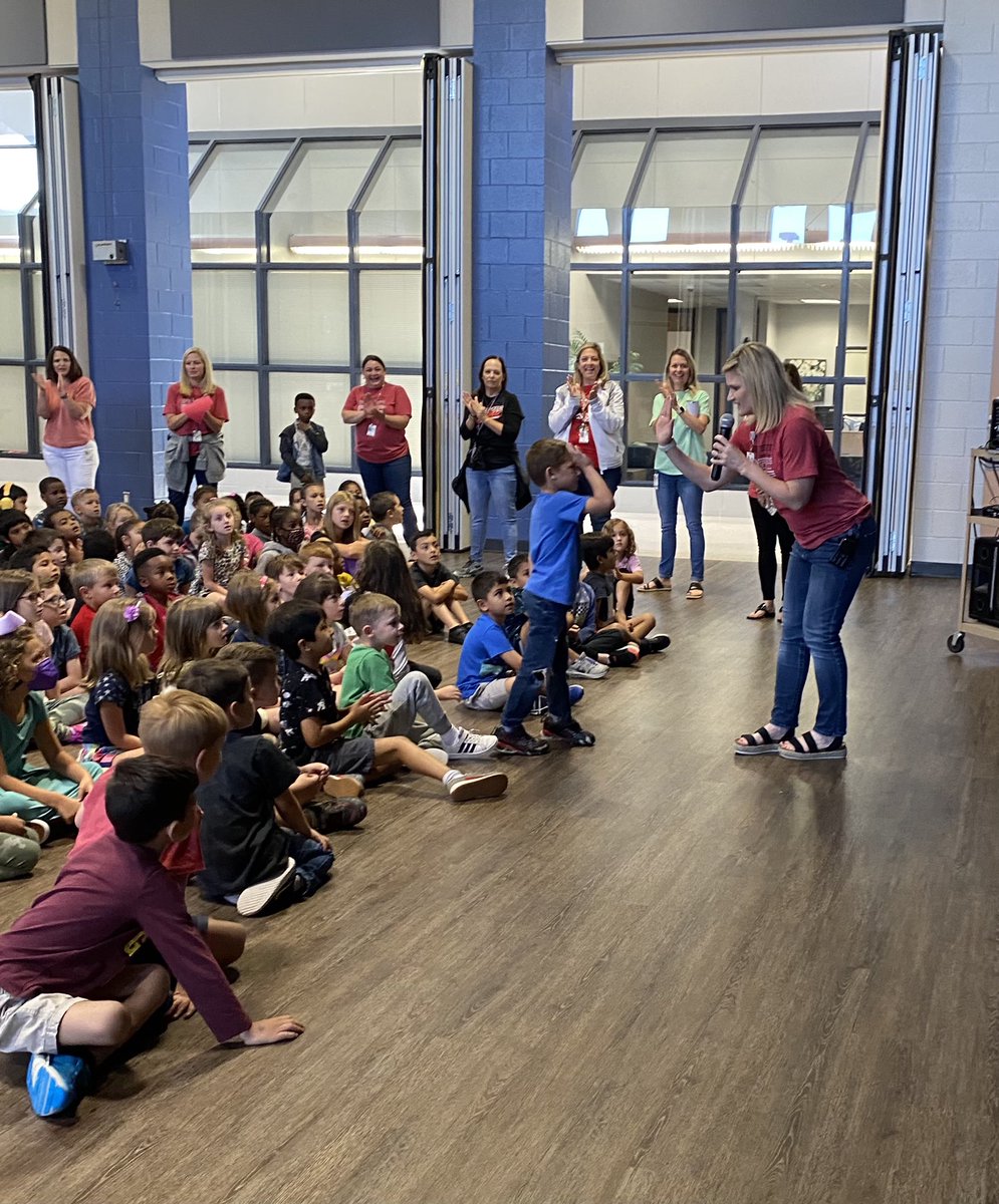 Library_PFE's tweet photo. There was so much to celebrate at the last pep rally of the year…. Positive Office Calls, Golden Broom Winners, and Panther of the Month Winners!! @beverlymford @HumbleISD_PFE @rmbburger #gameonforlearning https://t.co/2BaiMOyn1L