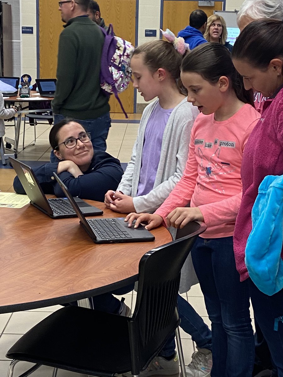 kristenbawks's tweet photo. Ren Baldwin Student Technology Festival 2022 is off to a great start! @sjschools https://t.co/3FYHjSJBJy
