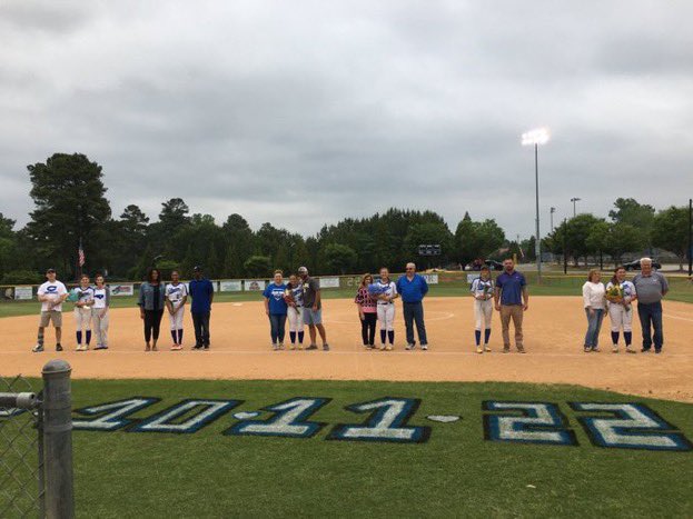 comets_softball's tweet photo. Your Clayton High School Softball Class of 2022!!!!! Congratulations ladies!!! https://t.co/cukTPV8zN8
