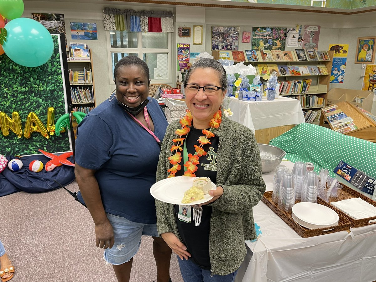 A. Tyghter tweet media