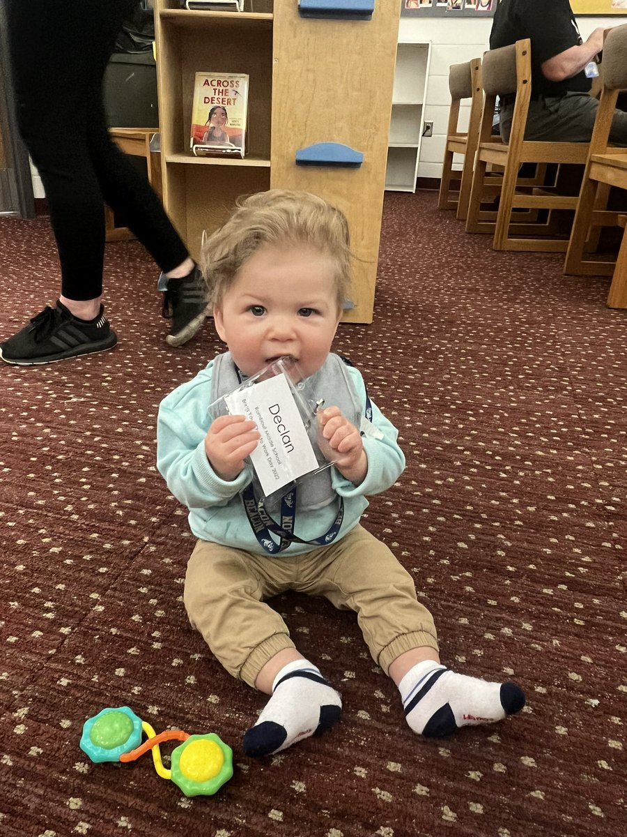 Cathryn_Biordi's tweet photo. Bring your kid to work day at RMS was a success! We even had a special visit from a young little bulldog! @BeaconTeachers 

Thank you @Marissa__Benson &amp; @BriannaTobin_ and the entire student council for all of their hard work in setting this up! https://t.co/YkDlWxKu5e