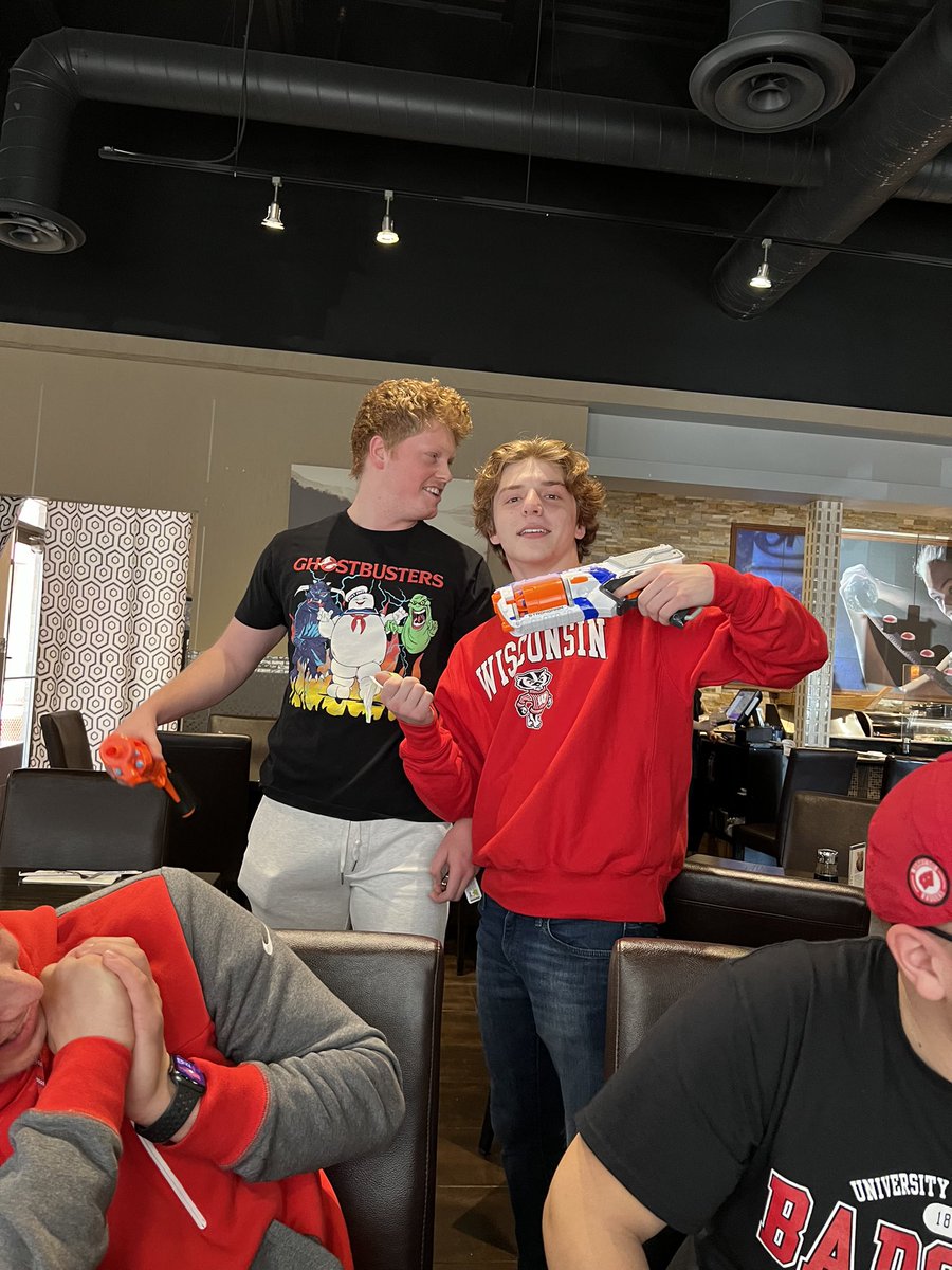taitenglund2's tweet photo. sean DESTROYS thijs from team pistol whippers🙏🏃‍♂️ @channerf22 https://t.co/iei6wUsEyw