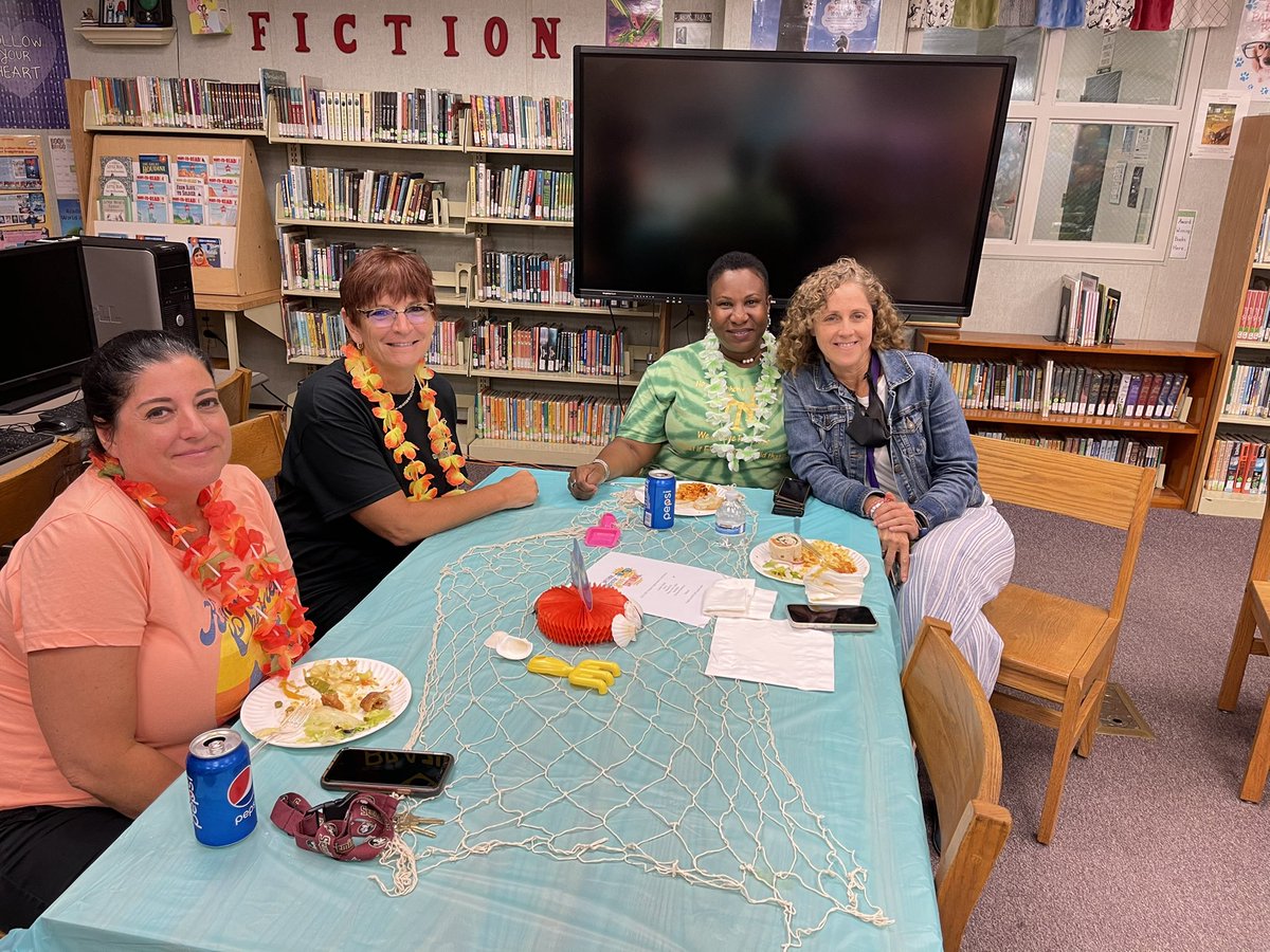 A. Tyghter tweet media