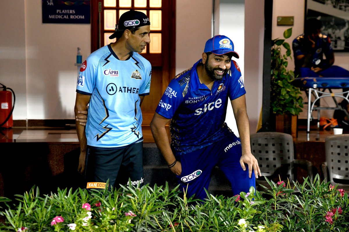 gujarat_titans's tweet photo. Wherever we are on the points table, at the end of the day, we all #BleedBlue💙

#GTvMI | #AavaDe | #TATAIPL | #SeasonOfFirsts https://t.co/lkpKZD8Obg
