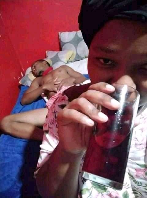Imagine all the effort just to play dead after 2 roundanyana nje.  Lomjita uyityisile team 😀😀😂😂

MaKhumalo Jada No Chelsea #BloodSistersNetflix Zidane East London