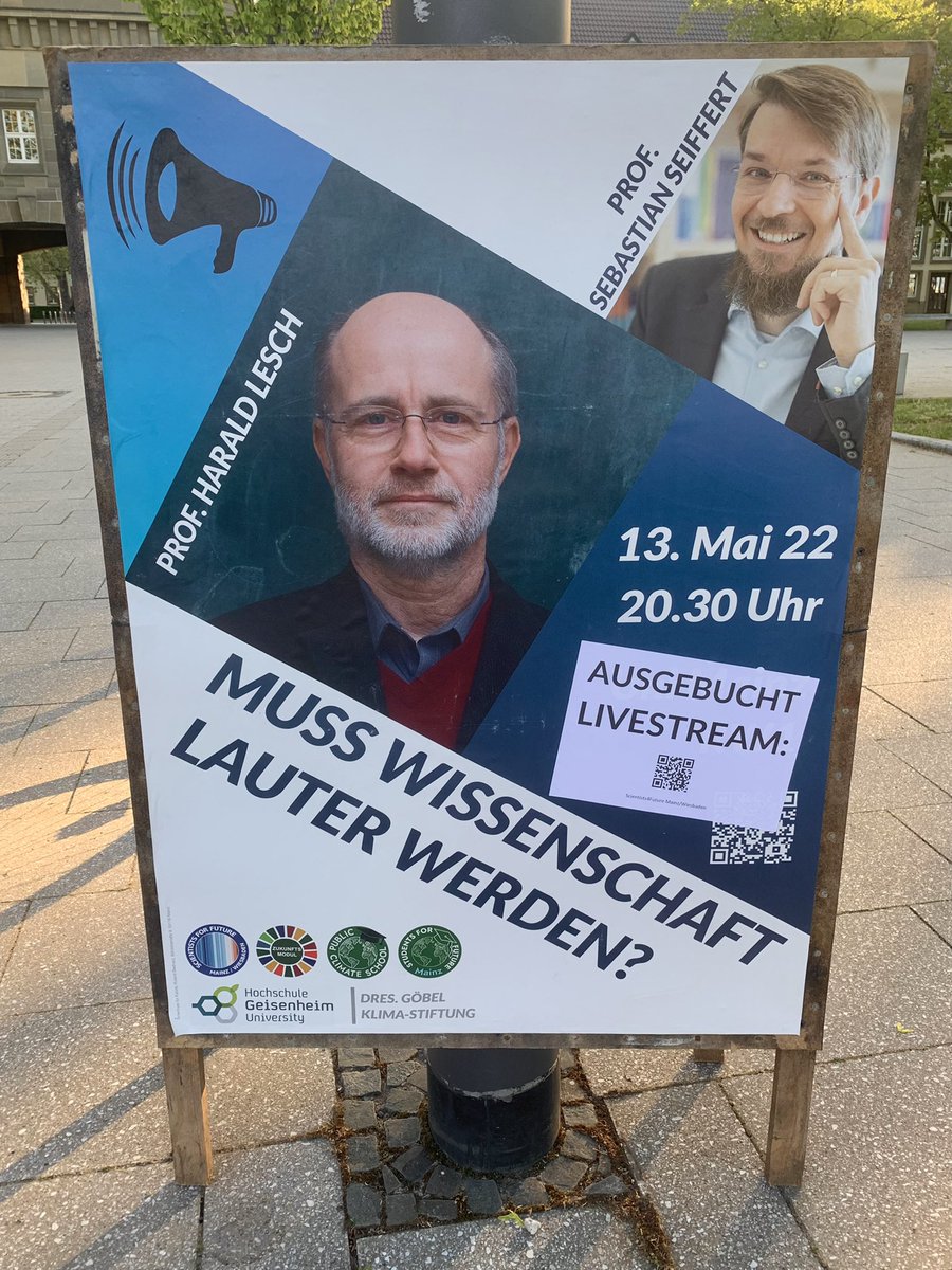 Wir sind überwältigt! Unsere Podiumsdiskussion ist restlos ausgebucht. Die Bestätigungsmails an alle, die ein Ticket ergattern konnten, kommen in den nächsten Tagen. Alle anderen sind herzlich eingeladen es sich vor dem Livestream bequem zu machen. 
Es wird großartig!