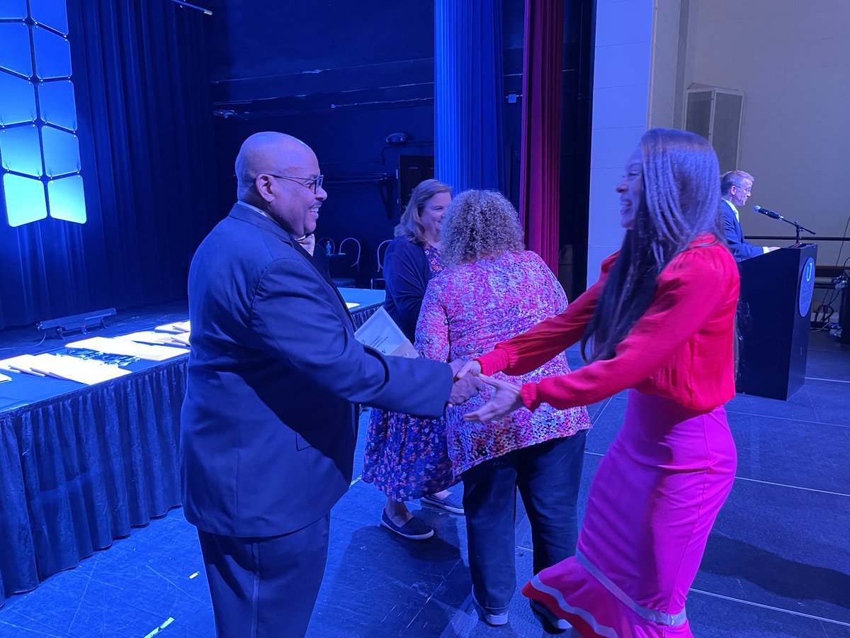 Eric Gallien tweet media