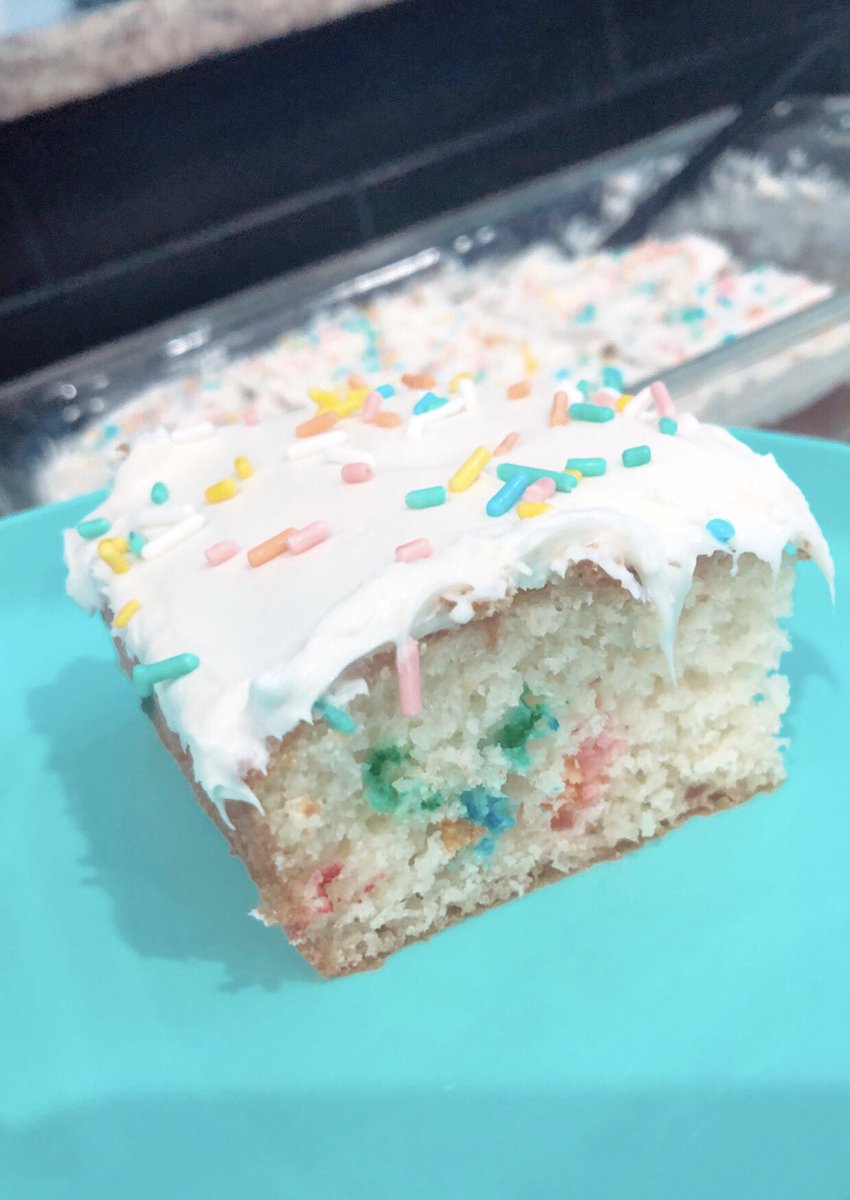 Cassssi23's tweet photo. When @ItsTheSituation influences you to live your best life with some Funfetti’s cake 🥳 https://t.co/5mWL8ADzu9