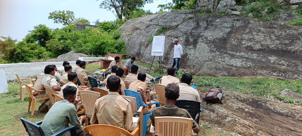 brt_tiger's tweet photo. Jungle survival techniques training to the frontline staff of BRT. This includes first aid techniques, map reading, safety from attack of wild animals, use of locally available materials etc. @ntca_india @moefcc @aranya_kfd @Bandipur_TR @nagaraholetr @TigerBhadra @kudremukh_wild https://t.co/bhwEiGgkxa
