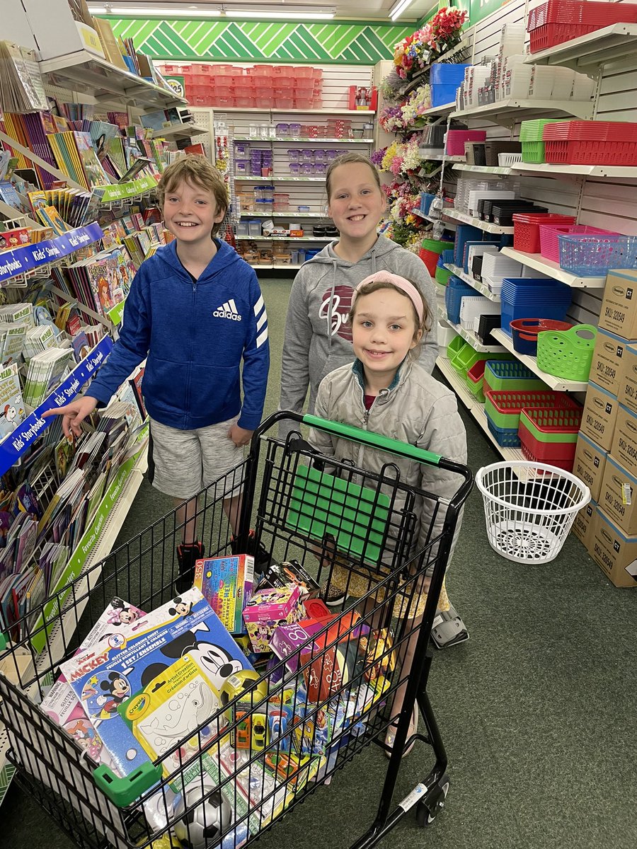 Extra special FETCH trip today with lunch at a restaurant! #oakflatproud #bssdproud