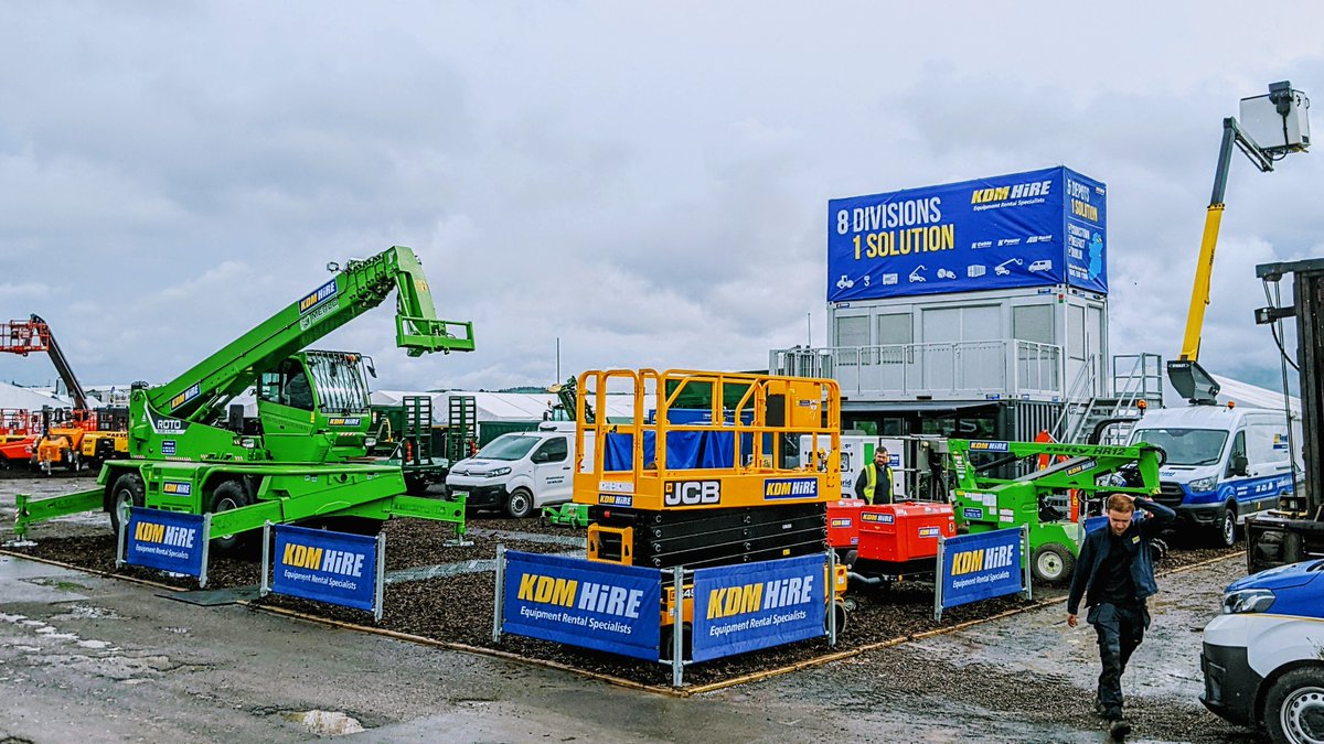 kdm_hire's tweet image. Working hard in the rain to get everything ready for Balmoral Show '22. Call in and see us on stand C59! 🏗️

#KDMHire #BalmoralShow #EquipmentRentalSpecialists