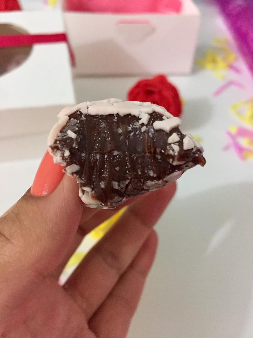aaadvr's tweet photo. PUNTO FIJO. 
Para el día de las madres: cajita decorada con fresas y brigadeiros🥰🍫.  Por tan solo 15bs ó $3.
Ayúdenme con un RT, porfi. 🙏

Inst: @_dulcetentacionpf , por aquí pueden ver más cositas ♡. https://t.co/2AJNlQvBHp