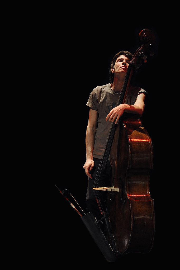 tones_for's tweet photo. Episode 23 is up this week, featuring virtuoso bassist, improviser, and composer Alex Reviriego. Alex is an incredible musician, and I am really excited about the ground we covered in this talk. Not to be missed!!
https://t.co/DEs0IXpUhD https://t.co/EcdVZPiPIp