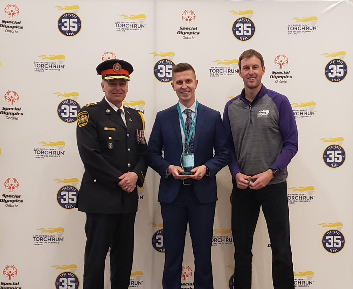 torchrunontario's tweet photo. We are honoured to recognized our Rising Flame Award winners today - Teresa Pare, Ryan Johnston, Sandra Lewis and Michael Mallen - congratulations and thanks for all that you do for @SOOntario! #GuardiansOfTheFlame #OLETR2022 https://t.co/6L2OuADeL9