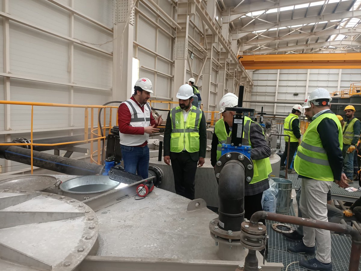 AvEkremOlgac's tweet photo. Türkiye’nin halihazırda tek çinko metal külçe üretim tesisi olan linear çinko ürerim tesisine ziyarette bulunarak yapılan çalışmalar ile ilgili bilgi aldık. https://t.co/Pv62UfWX6B