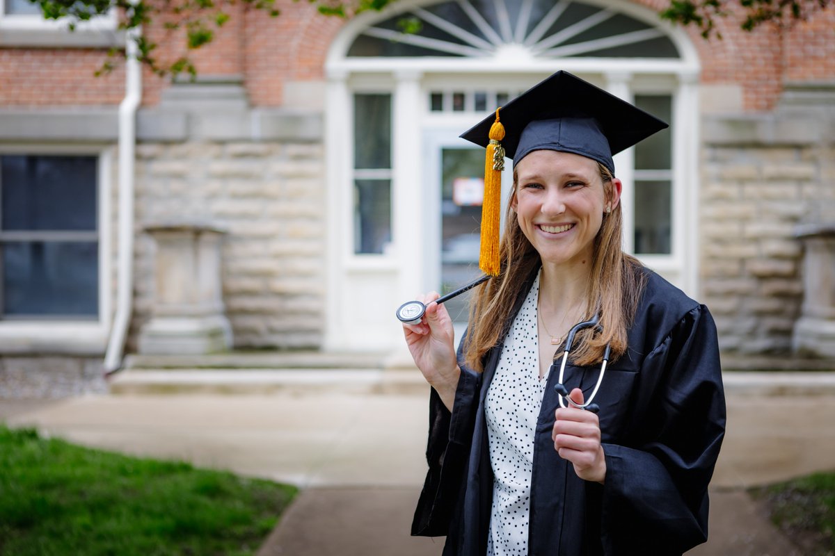ohionorthern's tweet photo. “ONU's nursing program and faculty have helped me tremendously in being able to secure a nursing position at one of the top pediatric hospitals in the country. 

🎓 Elizabeth “Rue” Whitmore, nursing major, Class of ‘22

#ForeverAPolarBear #NationalNursesDay https://t.co/cWABgfI7RQ
