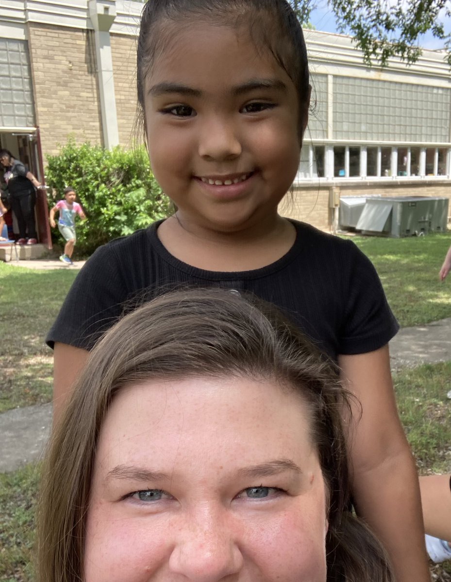 CFEcounselor's tweet photo. So honored to be pampered as a substitute mom at the kinder spa today! #lockheartforpeople #lovemyLISD #CFESproud https://t.co/ZOYIxIYOYr