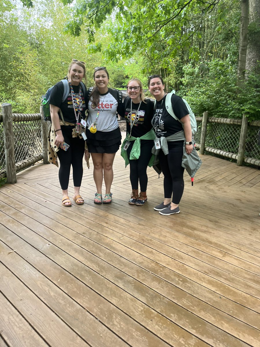 The <a href="/plainviewElem/">Plainview Elementary School</a> kindergarten teachers had an #otterlyAwesome zoo trip! (Missing Mrs. Bussell)
<a href="/MsCothronPES/">Jordee Cothron</a> <a href="/jodi_bender1/">Jodi Bender</a>