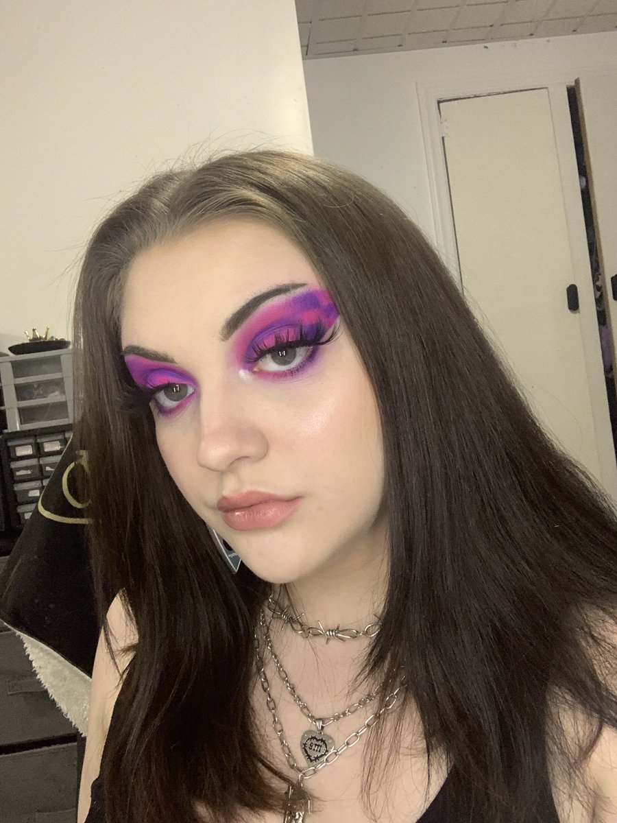 kiraalayne's tweet photo. one of my favorite looks i’ve ever done! tutorial posted! https://t.co/UWB9mLdqzx https://t.co/9x5hQoRoUP https://t.co/6GQSvnadGH