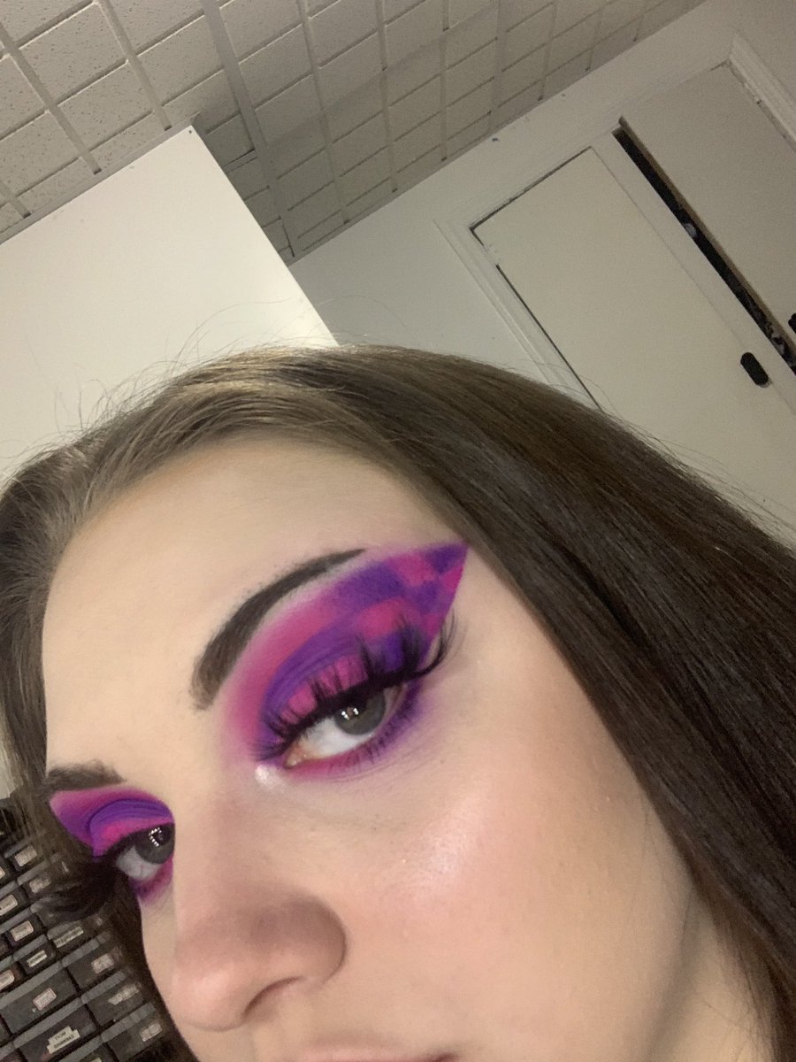 kiraalayne's tweet photo. one of my favorite looks i’ve ever done! tutorial posted! https://t.co/UWB9mLdqzx https://t.co/9x5hQoRoUP https://t.co/6GQSvnadGH