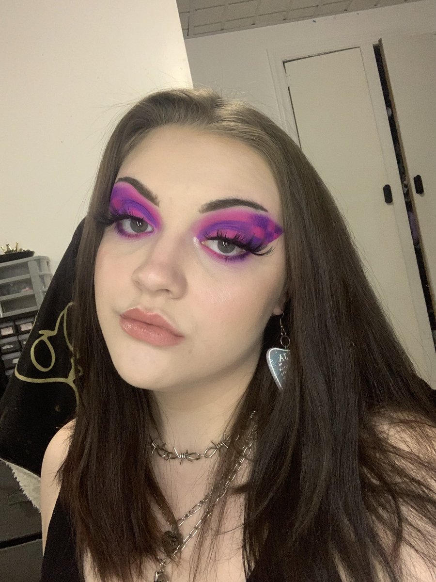kiraalayne's tweet photo. one of my favorite looks i’ve ever done! tutorial posted! https://t.co/UWB9mLdqzx https://t.co/9x5hQoRoUP https://t.co/6GQSvnadGH