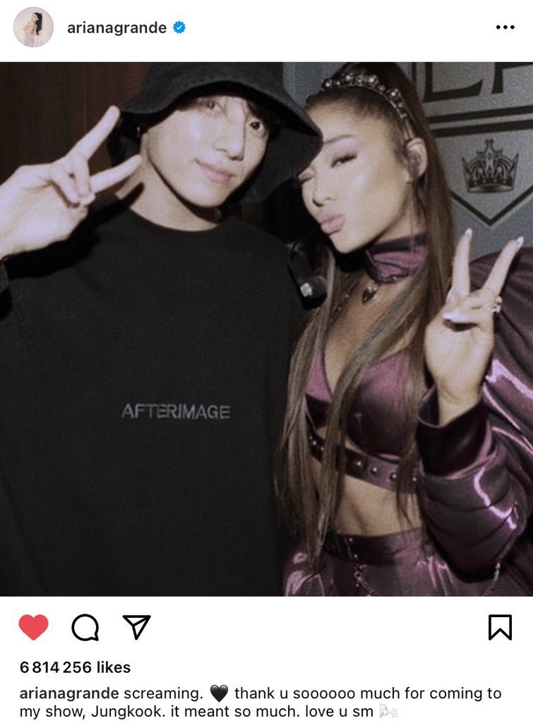 aritanth's tweet photo. วันนี้ครบรอบ3ปีที่จองกุก @BTS_twt ไปคอนเสิร์ตของ Ariana Grande ค่ะเป็นโมเมนต์ที่น่ารักมากทั้งสองต่างออกมาโพสต์ชื่นชมกันและกันจองกุกได้ทวิตถึงแรงบันดาลใจที่ได้จากการไปคอนของอาริ อาริโพสต์ขอบคุณที่จองกุกมาชมคอนเสิร์ตของเธอและอาริได้นำรูปที่ถ่ายกับจองกุกไปตั้ง Lock screen ด้วยค่ะ https://t.co/EvZmFRJmyQ