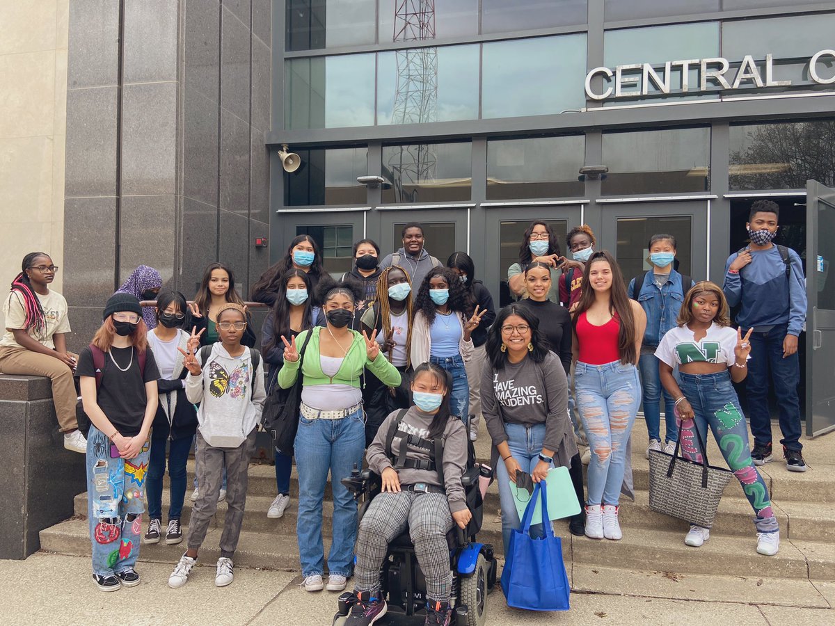 MsGarciaNHS's tweet photo. Textile Construction students attended the @CentralCampusDM Fashion Show! @DM_North https://t.co/fyR2r58EiR