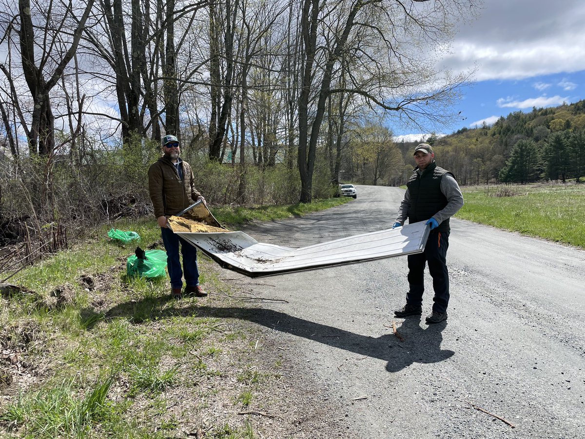 Tomorrow is Green Up Day! Ski Vermont is a long time sponsor of <a href="/GreenUpVermont/">Green Up Vermont</a> and our ski areas are committed to cleaning up the communities they're part of. Green Up Day plans at Vermont ski areas can be found at skivermont.com/green-up-day-2…