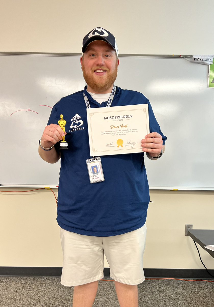 MrBall72's tweet photo. Humbled to say the least. Thank you to all the @lnshigh students who voted me as Most Friendly Teacher. 

A nice way to end the year! #GoGators #FirstNavi https://t.co/C9DrzixYx5