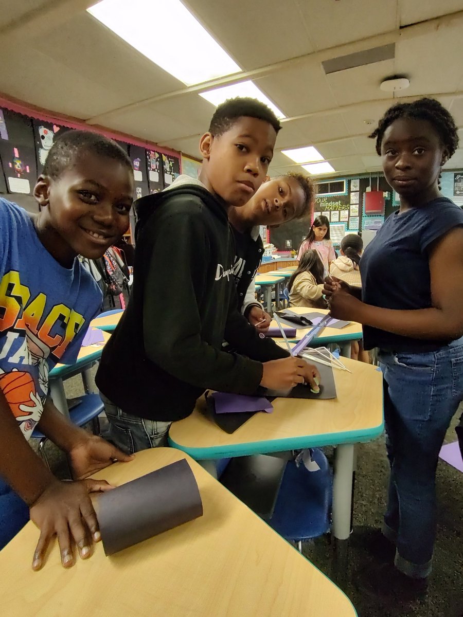 CastleSTEAM's tweet photo. It's been a rollercoaster! #2022 4th grade students build and test rollercoasters as they explore and learn about motion and energy. #castlesteam #steam #stem #wearepbv. We really can't say enough about @Amplify science curriculum. #handson #literacyintegration https://t.co/leP6RfYOnm