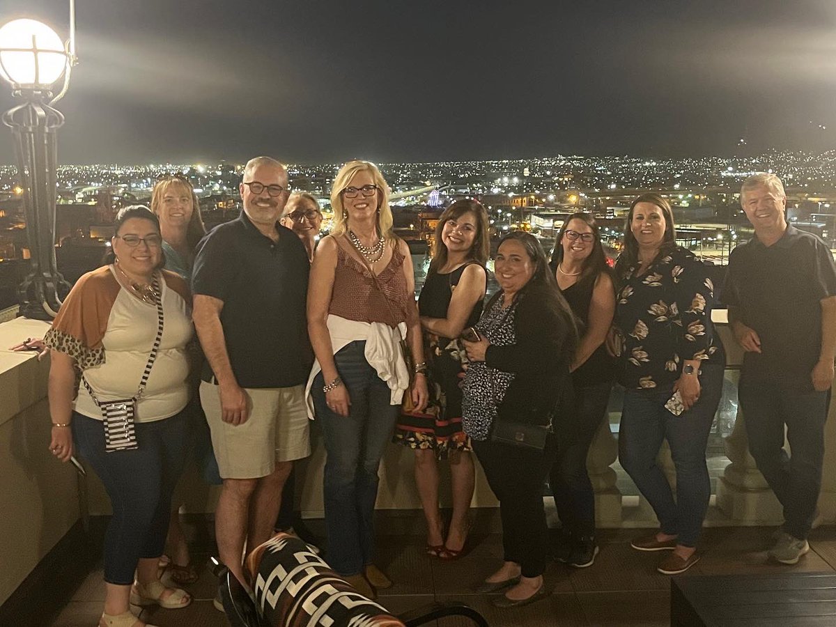 ntxshrm's tweet photo. Happy Friday from the Texas SHRM Leaders including our President, Shirley Krueger! This week they met up for a Leaders Meeting in El Paso!🌵 

#NTXSHRM #TXSHRM #HR #SHRM #Leadership #HRCI https://t.co/naYNzVBmEw