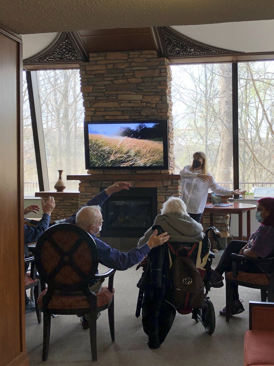 thebitovemethod's tweet photo. Moving with the elements with Jackie Andrade 🌾💨

Join in the fun next week at our upcoming in-person program: https://t.co/gmJnQmCrDg https://t.co/O3WhGB8rp3