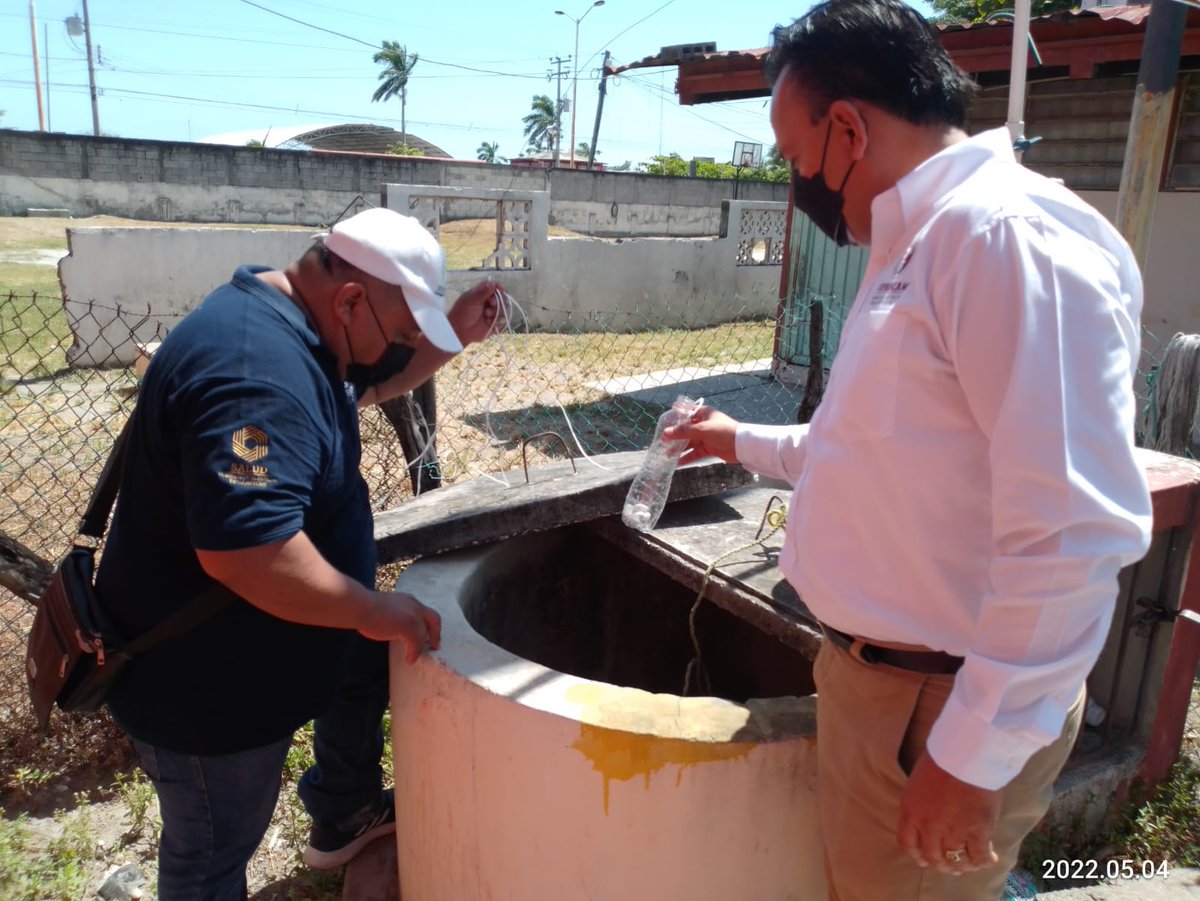 SaludCampeche's tweet photo. Como parte de las acciones de la Primera Semana Nacional de Protección contra Riesgos Sanitarios, personal de la #COPRISCAM en #Carmen recorrió las localidades de #Atasta, San Antonio Cárdenas, Nuevo Progreso y la colonia Emiliano Zapata. https://t.co/WQM8wCZJTI