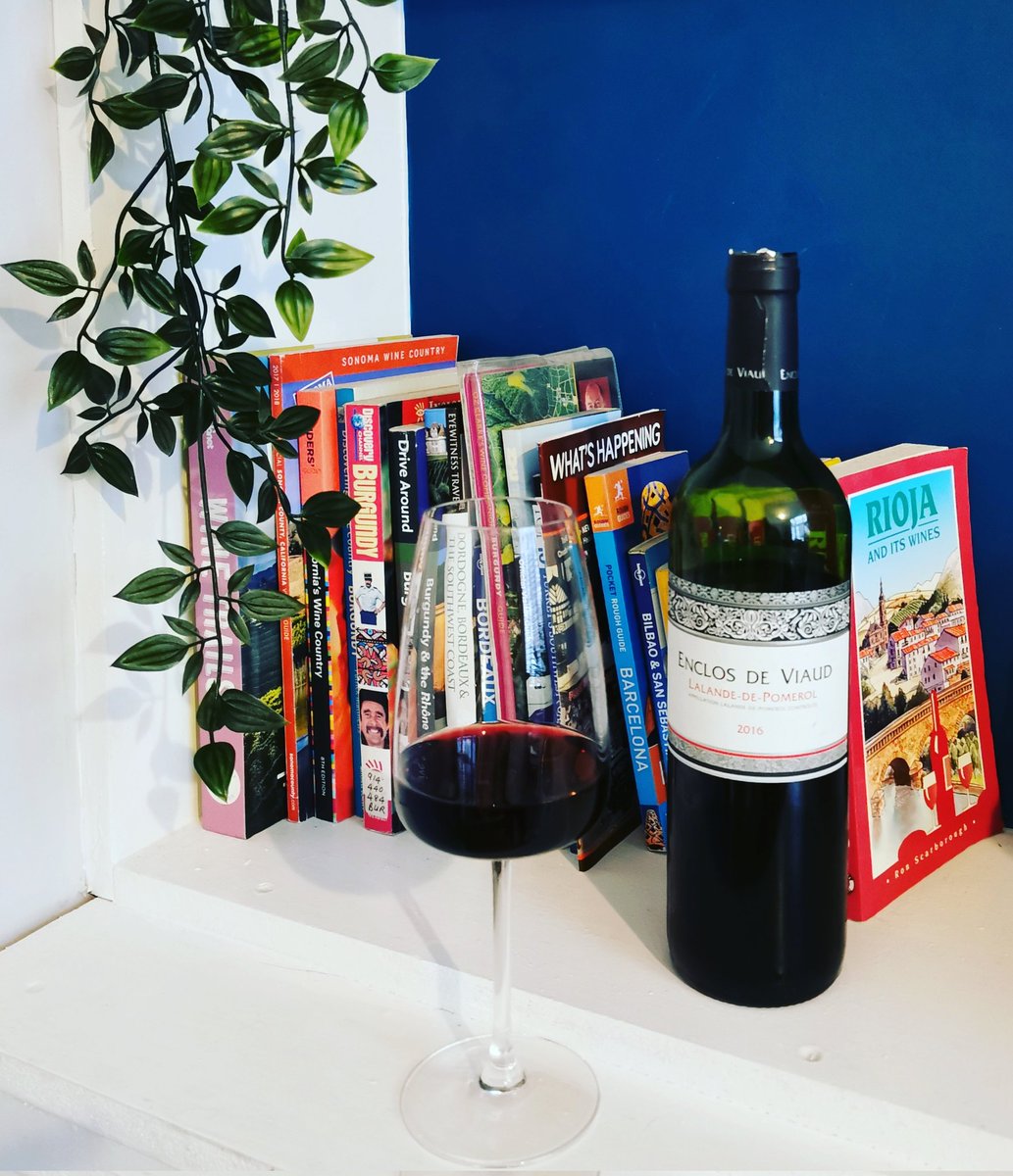 itsavinelife's tweet photo. Celebrating some exiting news with a fantastic bordeaux wine! #redwine #bordeaux #frenchwine https://t.co/Ev9n1d6MVQ