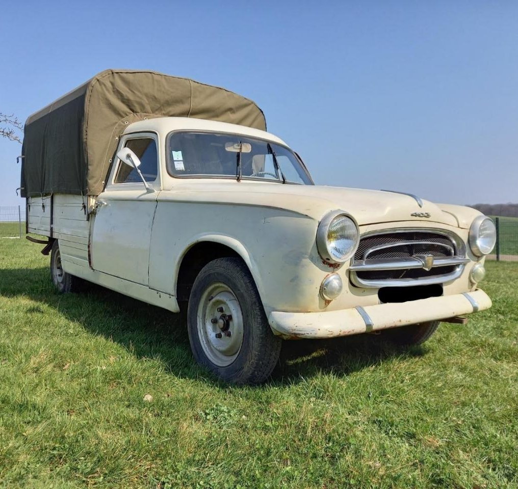 Voiture Peugeot 403 b8 bâché - Voitures