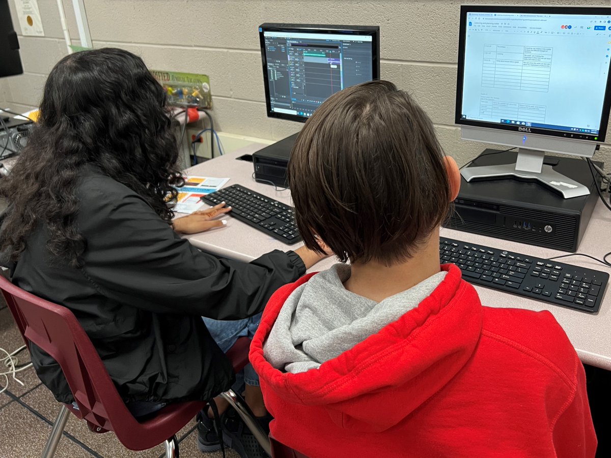 These 7th grade podcasting students are working on some excellent investigative podcasts. Check out the podcasts from last trimester here: anchor.fm/momsradio <a href="/mtolivemiddle/">Mt. Olive Middle School</a> #momsradio #podcast