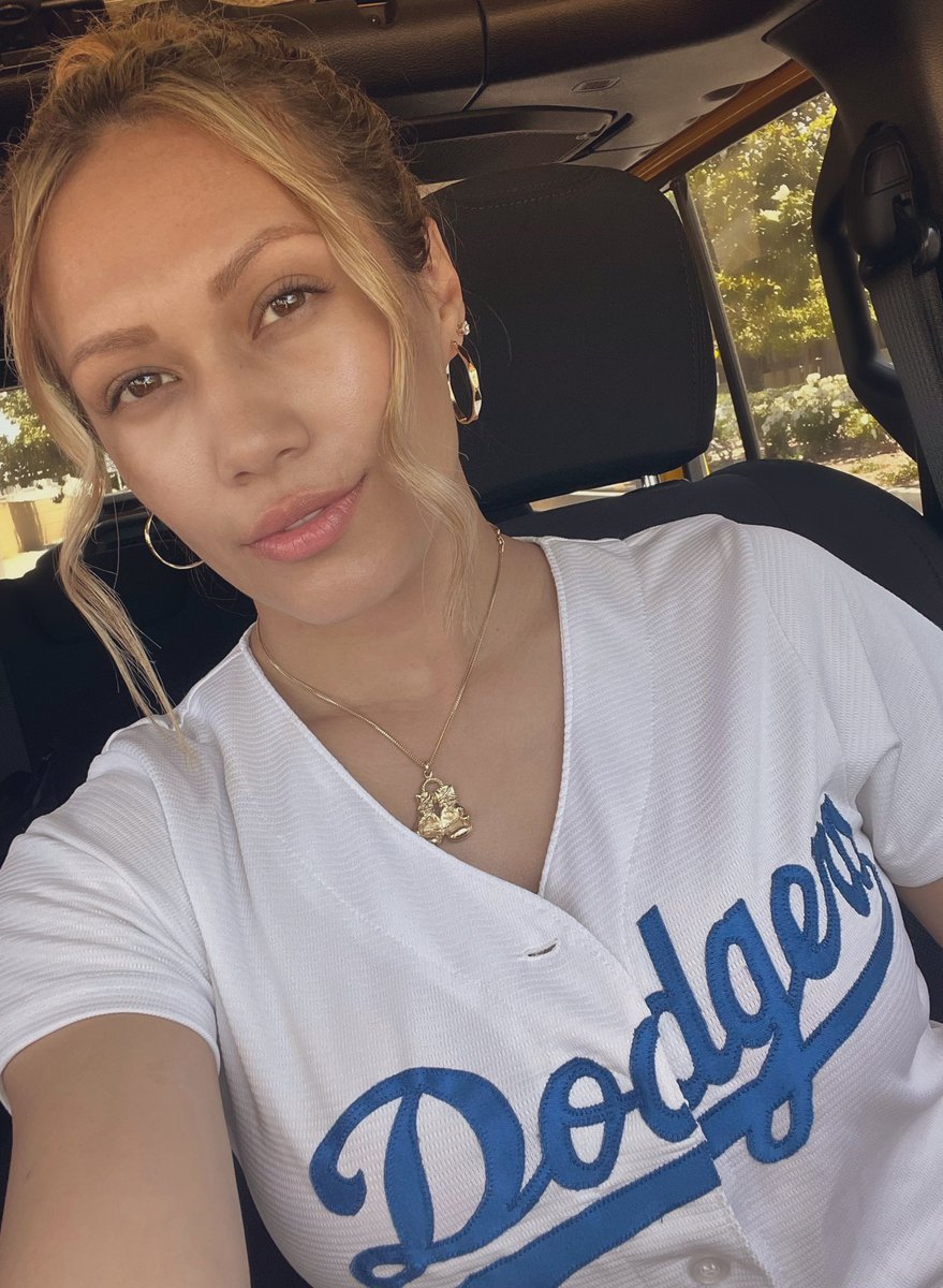 Seniesa Estrada tweet media