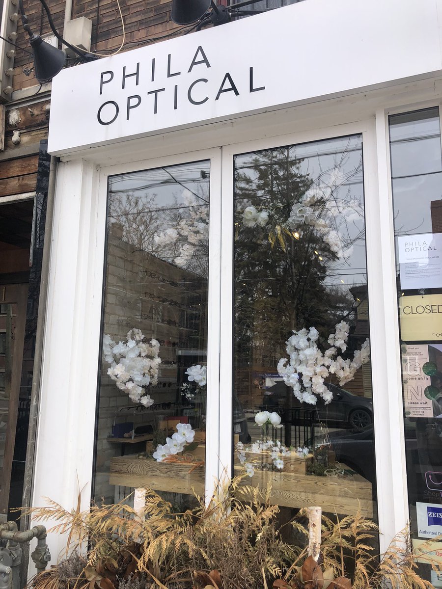 philaoptical's tweet photo. We’re also blooming in the shop, drop by for some inspiration #highparkcherryblossoms #eyeweardesign https://t.co/3ZMtLIC8Ud