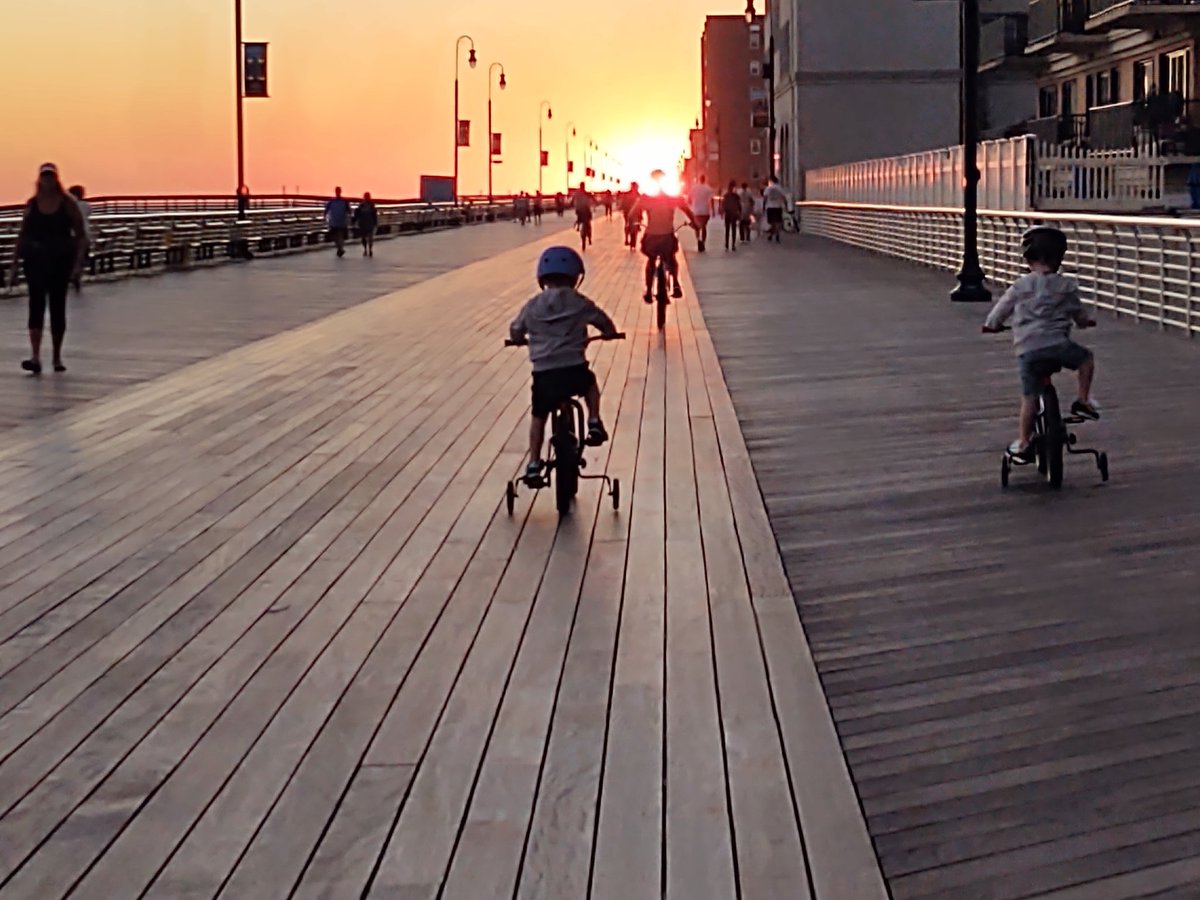 Long Beach tweet media