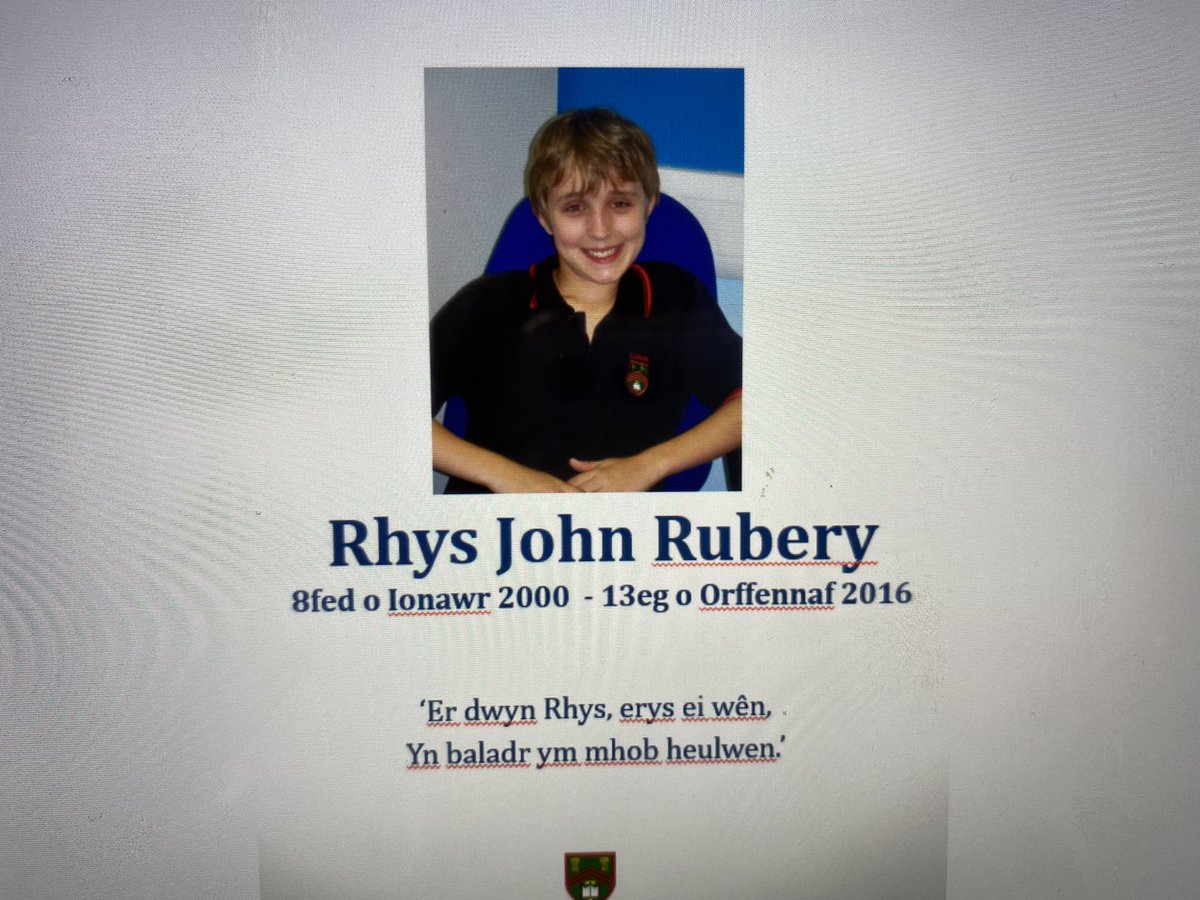 YsgolLlanhari's tweet photo. Cychwyn hyfryd i’n diwrnod iechyd a lles gyda chyflwyniad Mrs Phillips yn deyrnged arbennig i Rhys. Diolch am eich cyfraniadau i RR81. A poignant and hearfelt introduction to today’s activities. Thanks for your contributions to #RR81 https://t.co/UdNvpqVSfw