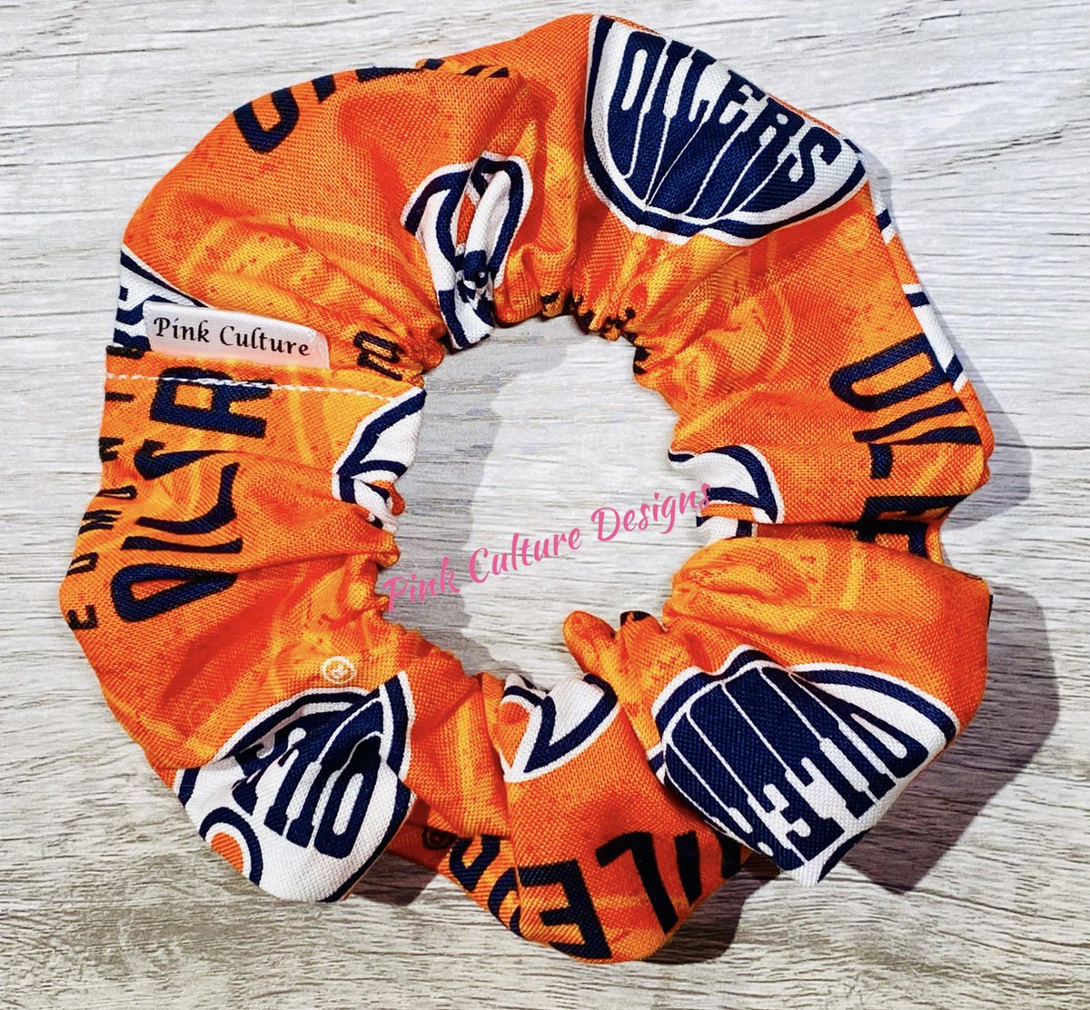 GO OILERS! 💙🧡 
Scrunchies $5 each 

Visit website to order: pinkculturedesigns.com/shop/ols/categ…

#yeg #edmonton #sherwoodpark #stalbert #sprucegrove #leduc #calgary #alberta #yyc #scrunchies #edmontonoilers #oilers #nhl #playoffs #hockey #gooilers