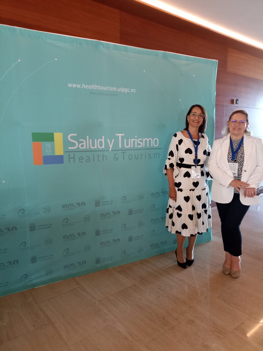 paz Llorente Sánchez vicepresidenta de Aseme Canarias y Leticia Gonzalez han visitado en la Escuela de Turismo de Lanzarote. Desde la asociación agradecemos esta oportunidad para resaltar la importancia del turismo en nuestras islas y la figura de la mujer empresaria en el sector